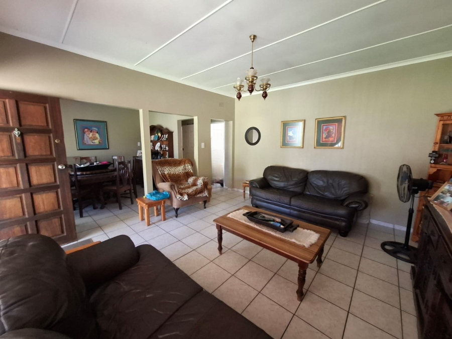3 Bedroom Property for Sale in Geelhoutpark North West